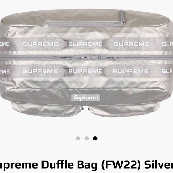 COPY - Supreme Duffle Bag (FW22) Silver - Picture 3 of 4